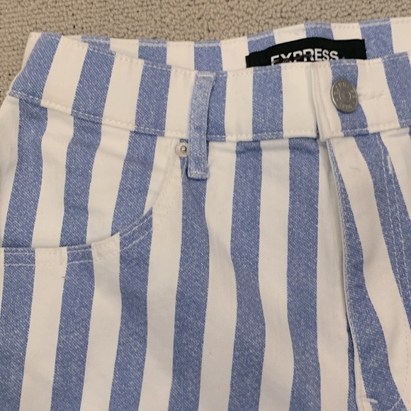 Express Blue and White Striped Shortie Super High Rise Mom Shorts- NWT- 6 - Picture 4 of 15